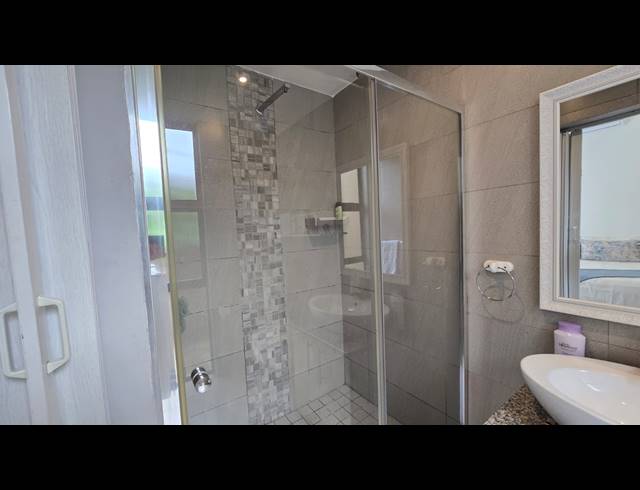 3 BEDROOM FREESTANDING TO LET IN PALM LAKES ESTATE
